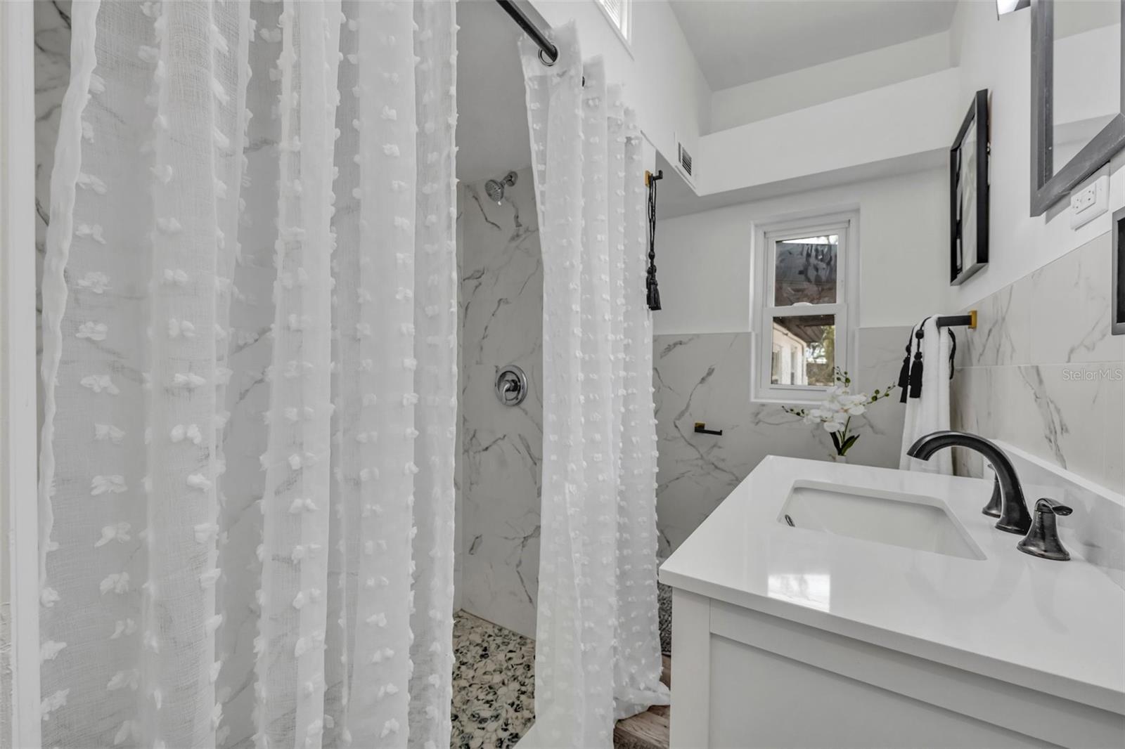 6424 SLEEPY HOLLOW DR, ORLANDO, FL, 32810