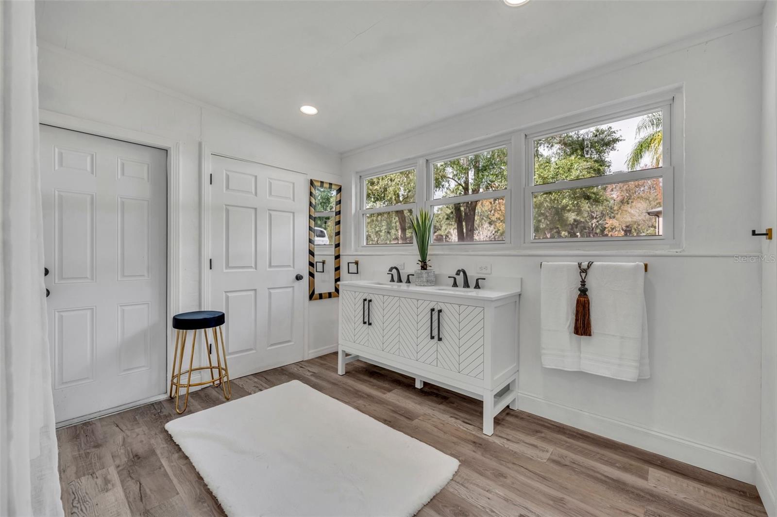 6424 SLEEPY HOLLOW DR, ORLANDO, FL, 32810