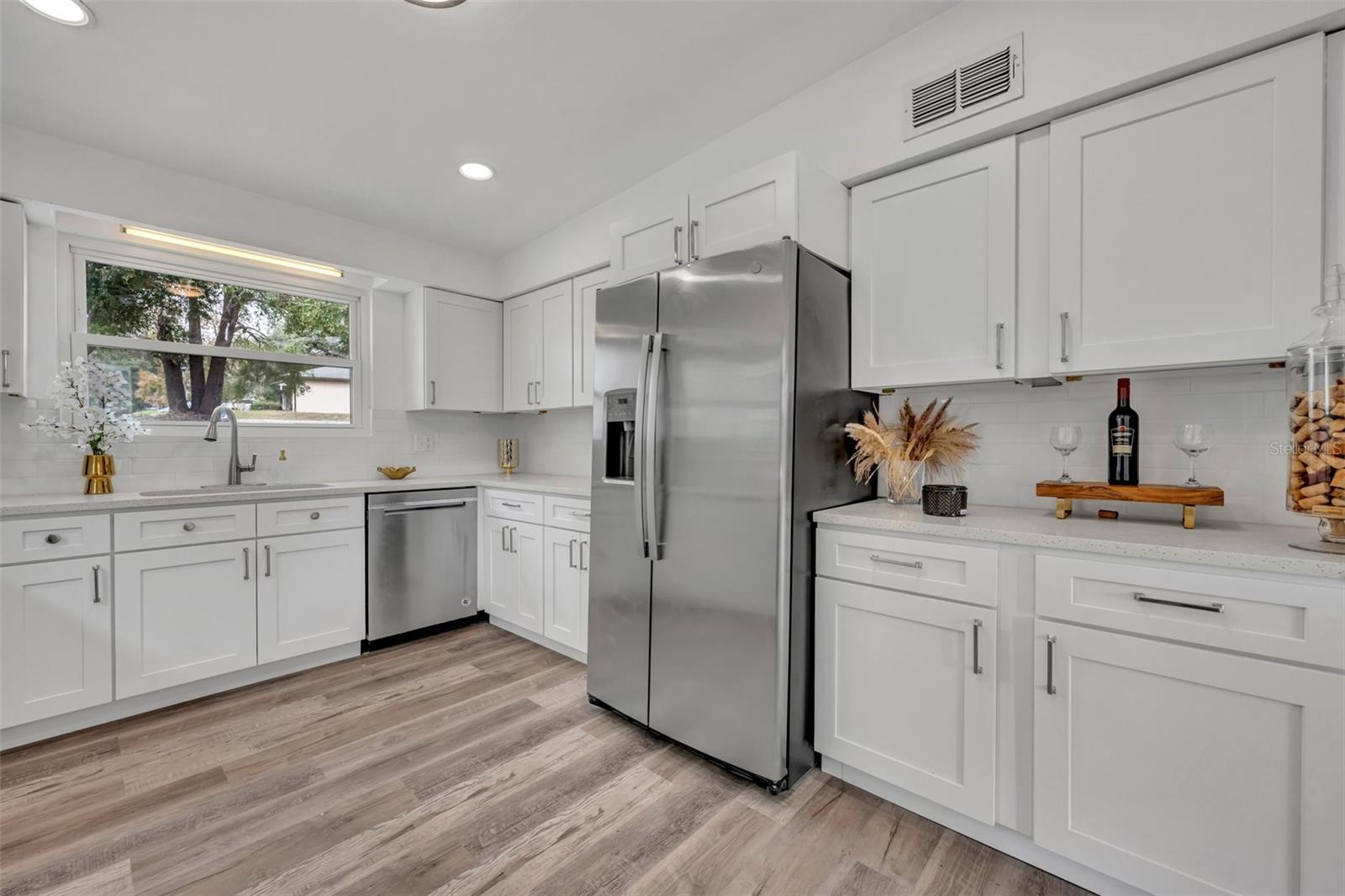 6424 SLEEPY HOLLOW DR, ORLANDO, FL, 32810