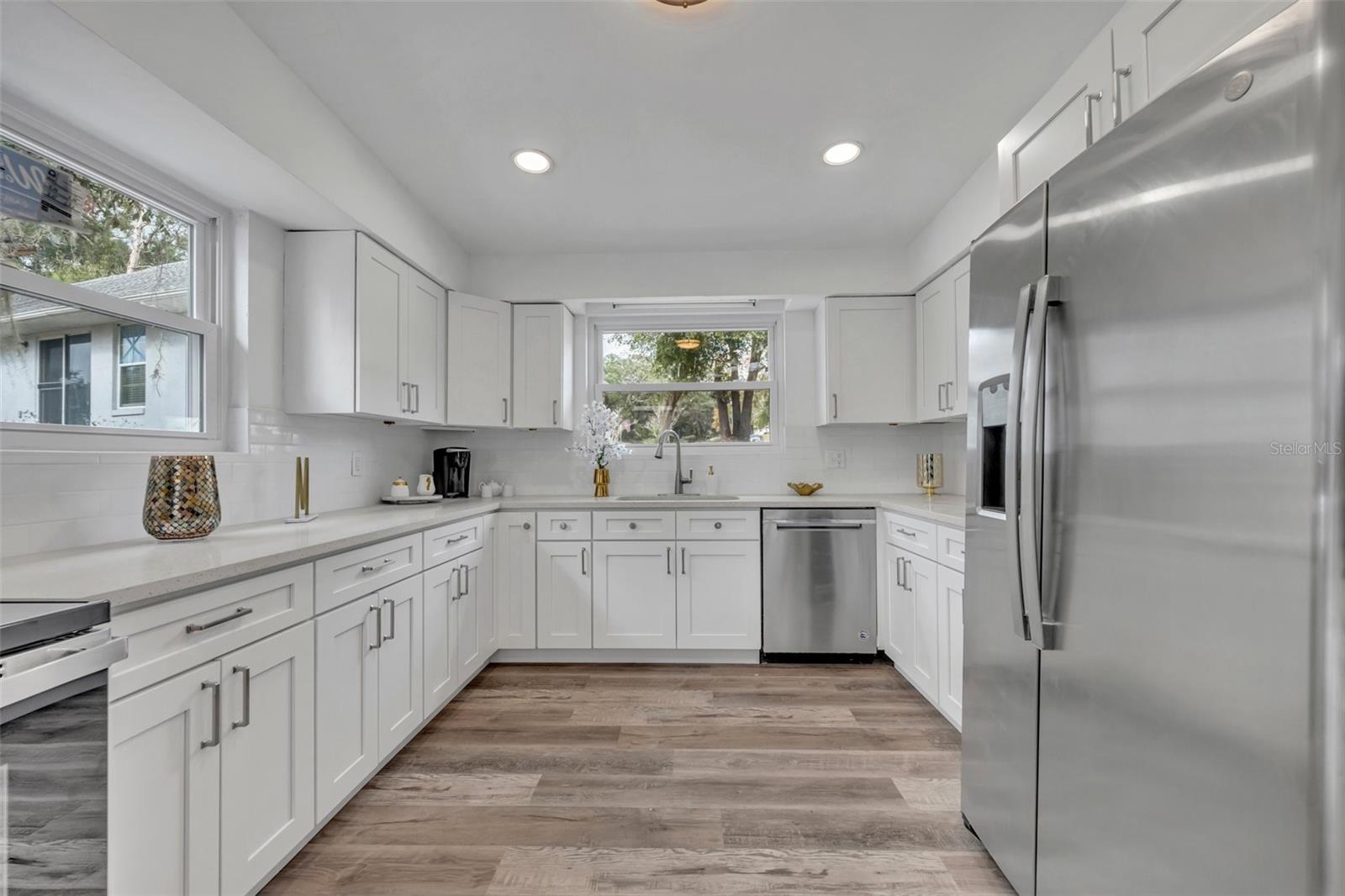 6424 SLEEPY HOLLOW DR, ORLANDO, FL, 32810