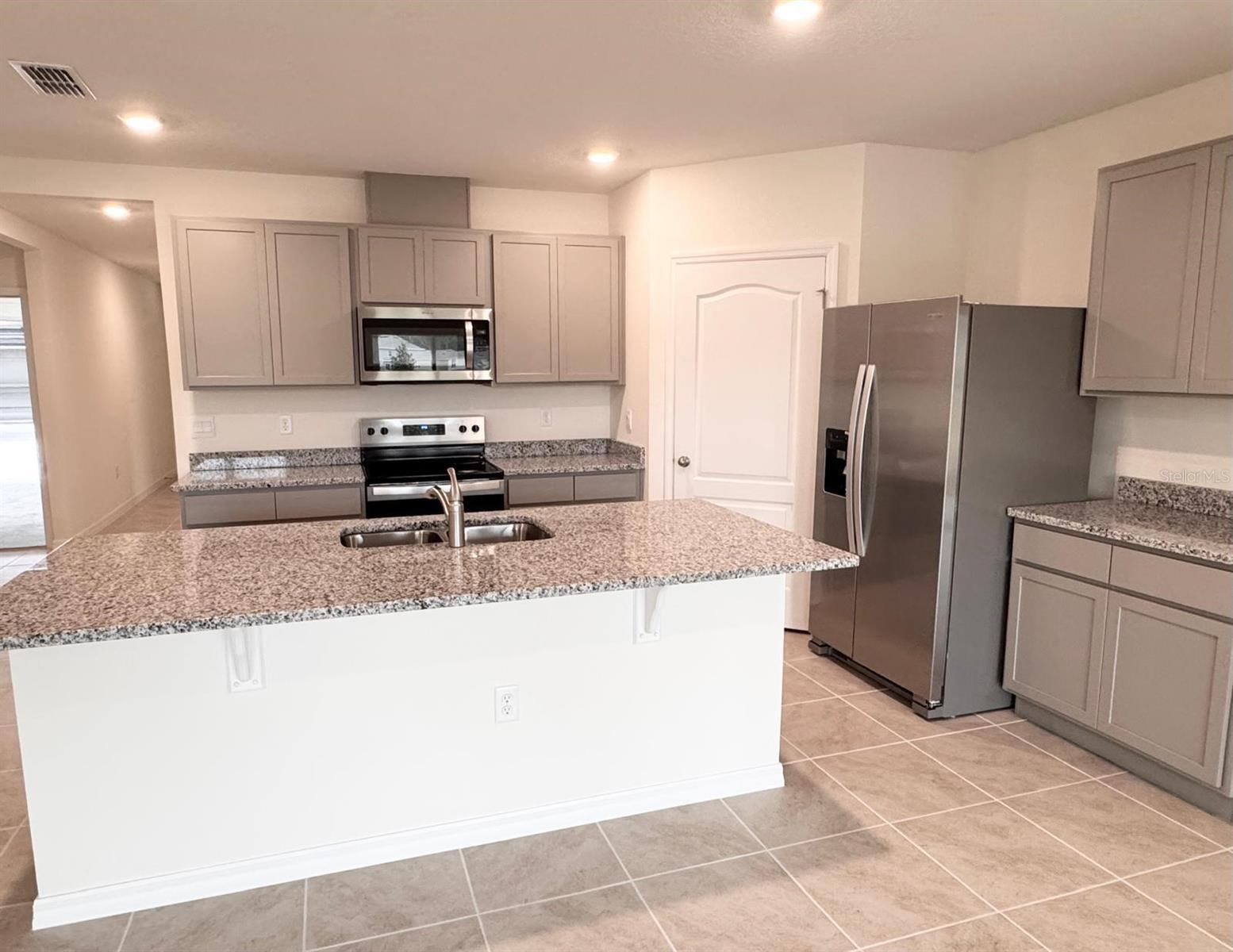 2402 COACHWOOD DR, OCOEE, FL, 34761