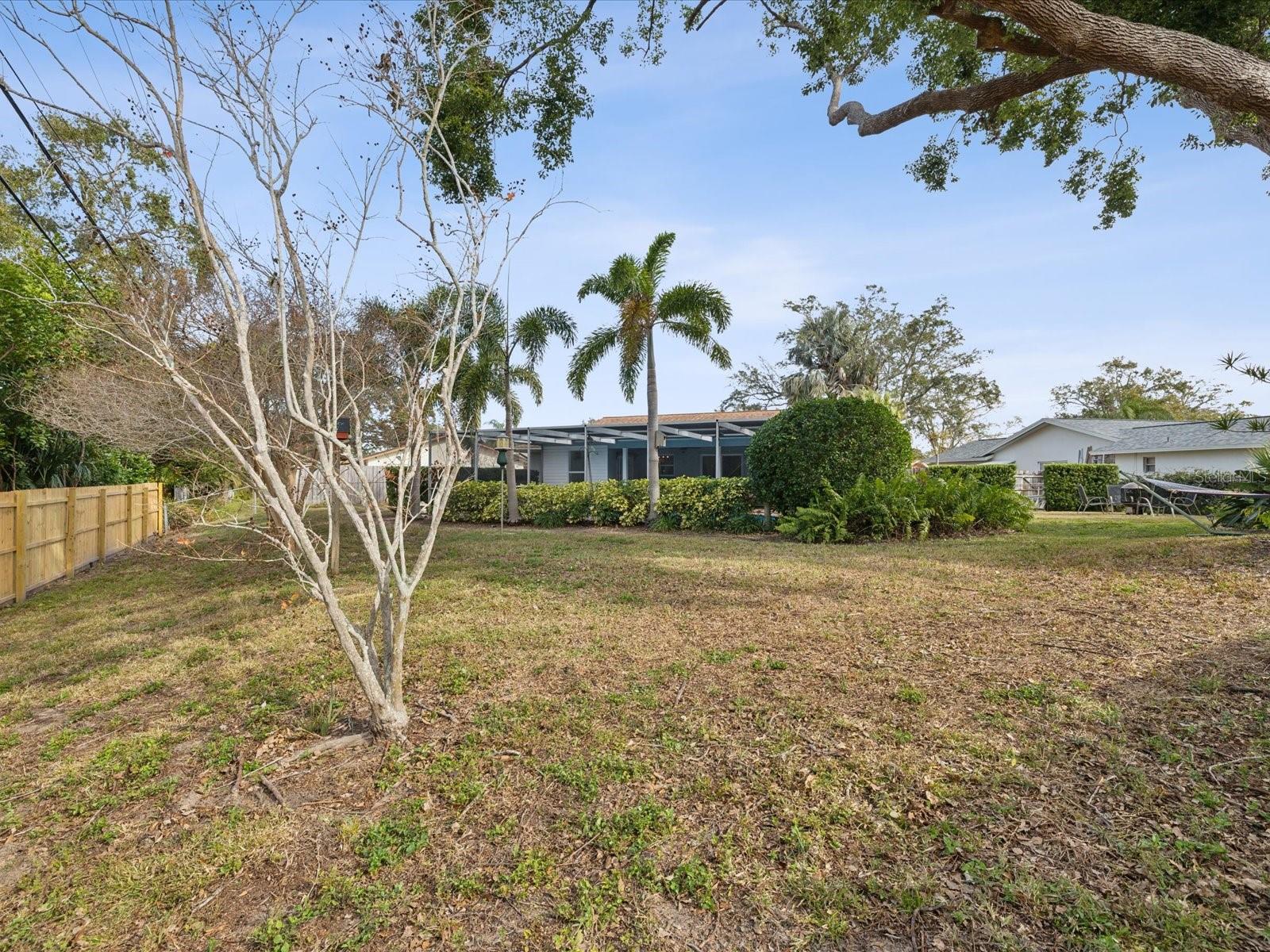 1611 BROOK DR, DUNEDIN, FL, 34698