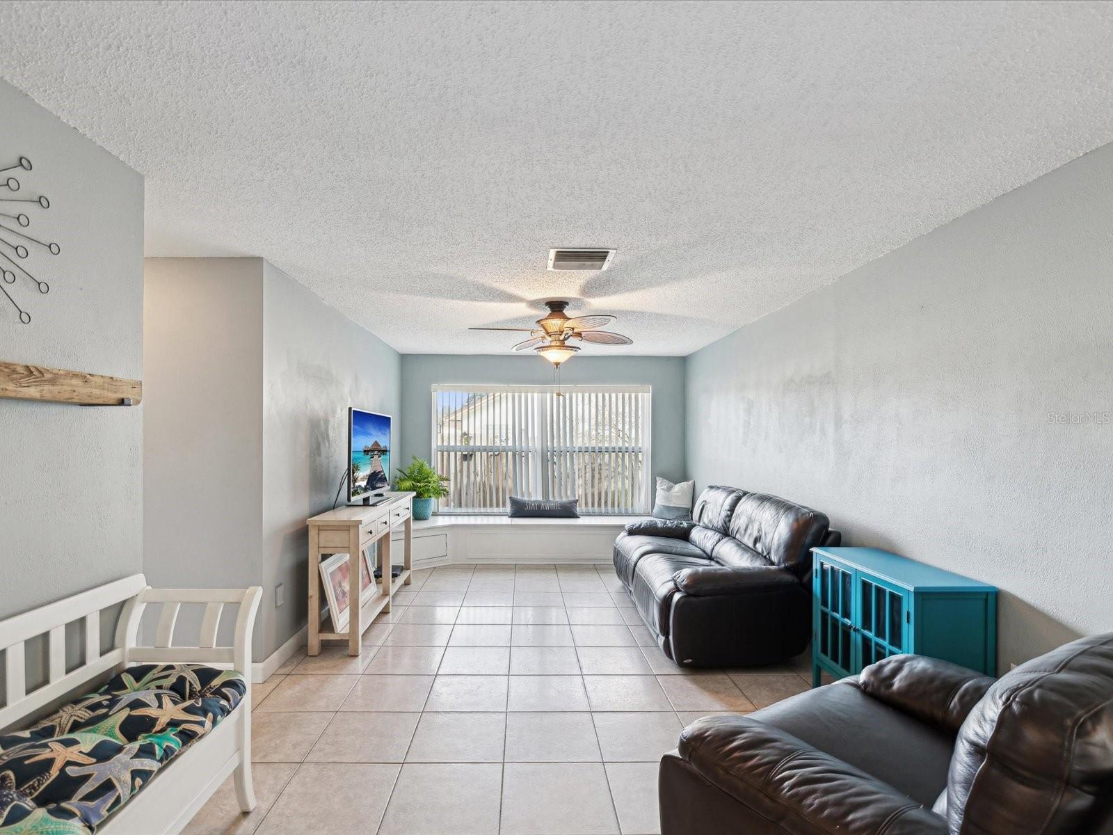 1611 BROOK DR, DUNEDIN, FL, 34698