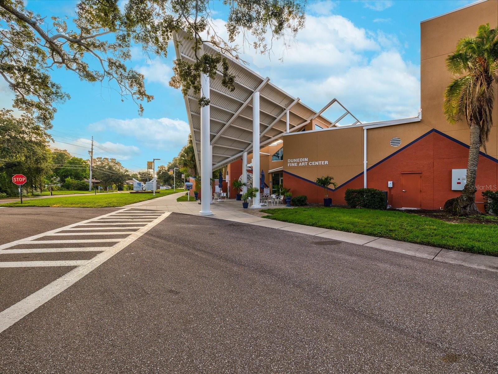 1611 BROOK DR, DUNEDIN, FL, 34698