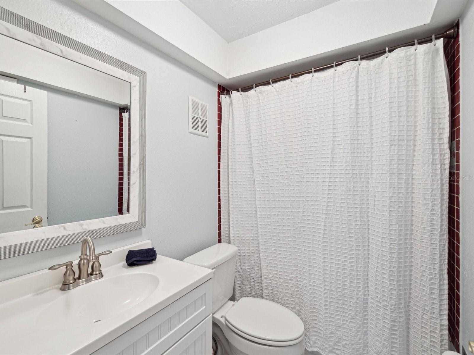 1611 BROOK DR, DUNEDIN, FL, 34698