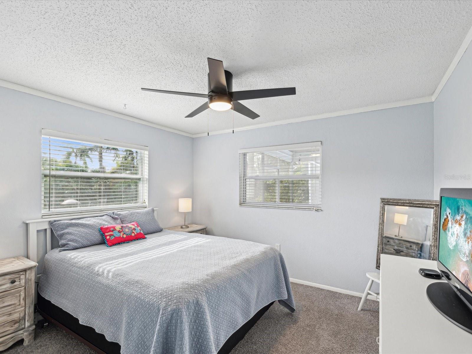 1611 BROOK DR, DUNEDIN, FL, 34698