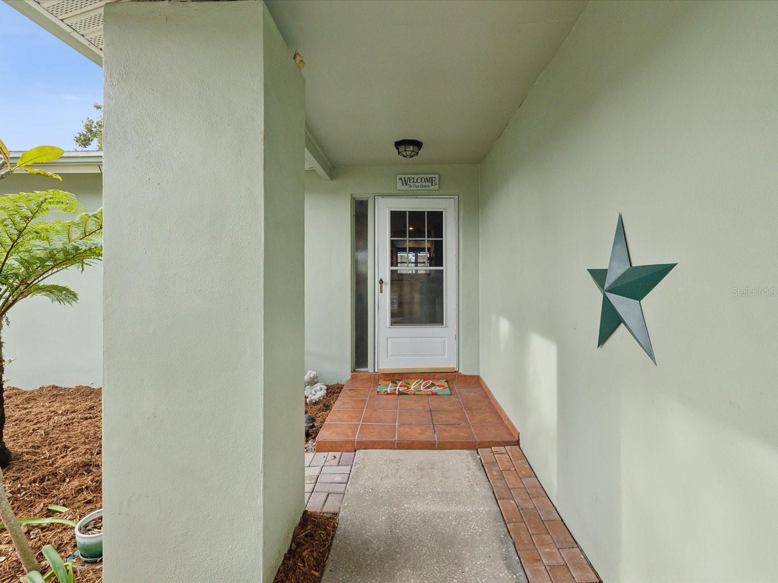 1611 BROOK DR, DUNEDIN, FL, 34698