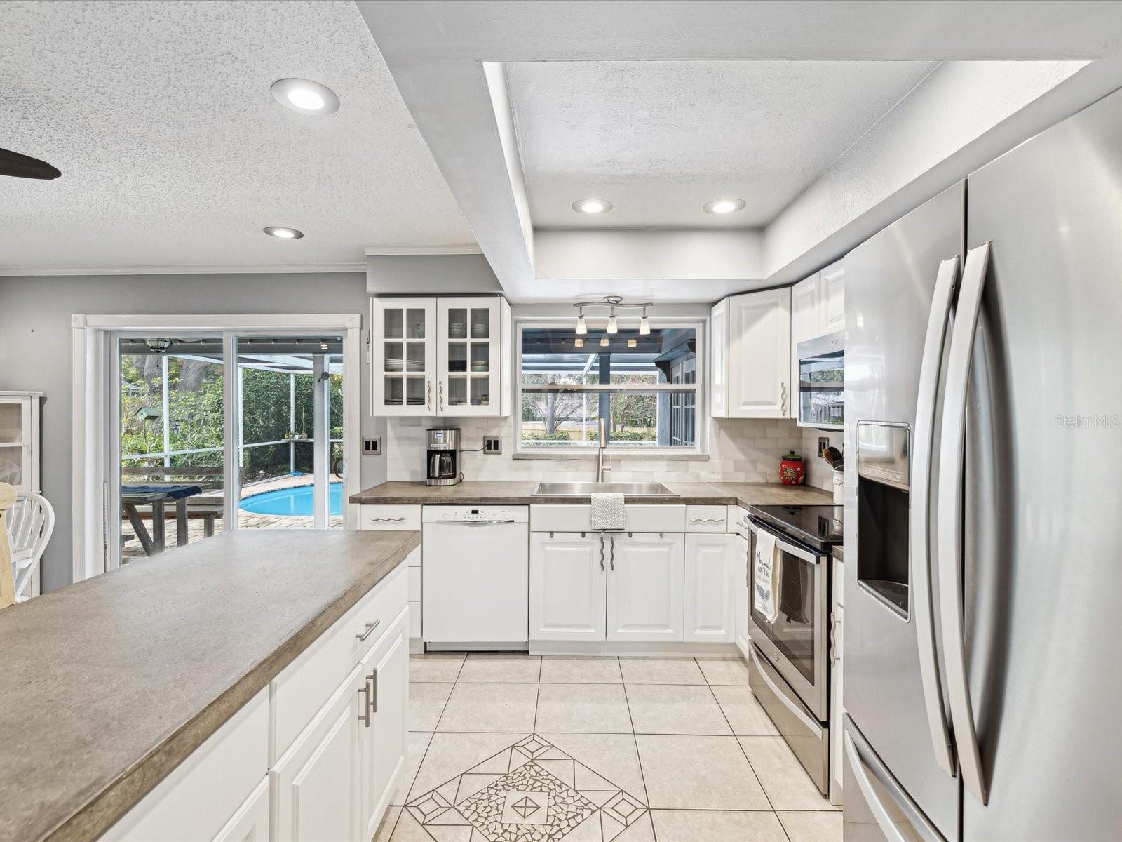 1611 BROOK DR, DUNEDIN, FL, 34698