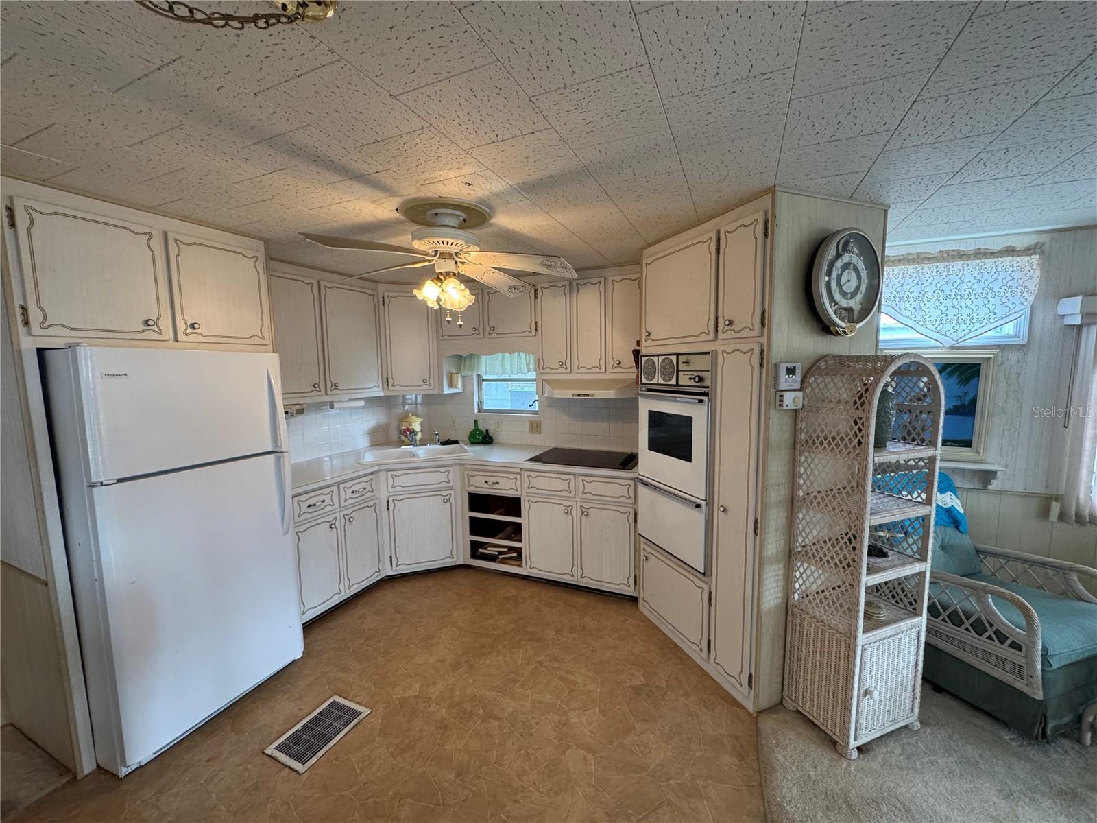 N6136184 Property Photo