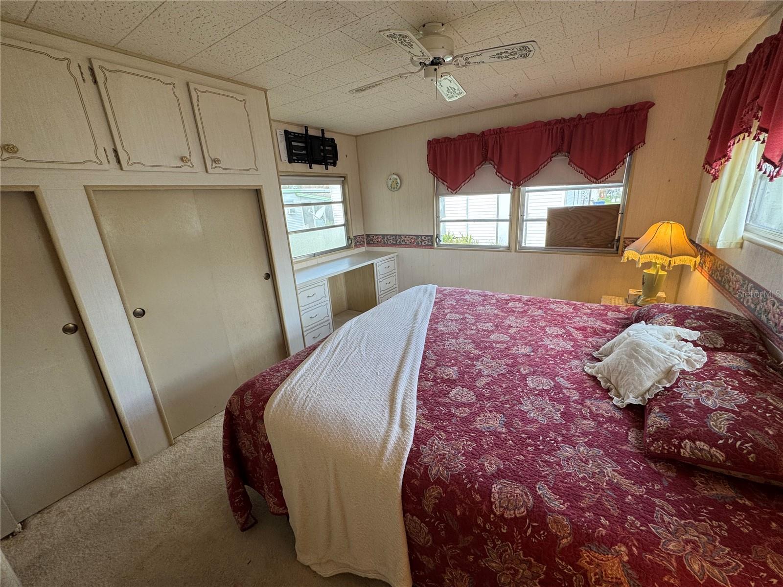 N6136184 Property Photo