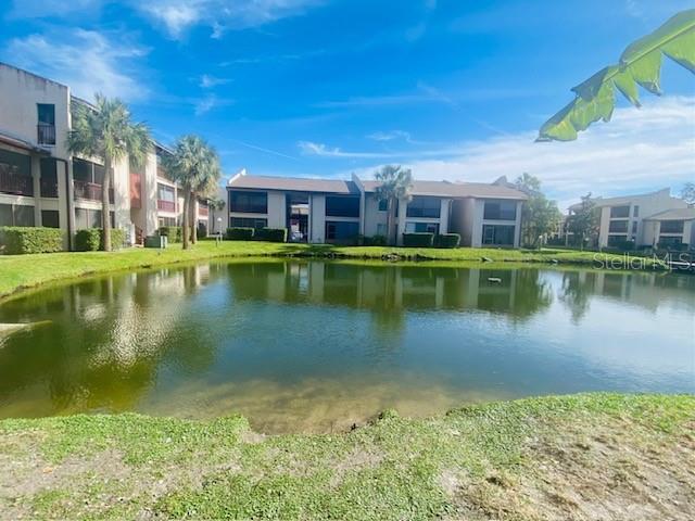 3840 N LAKE DR #125, TAMPA, FL, 33614