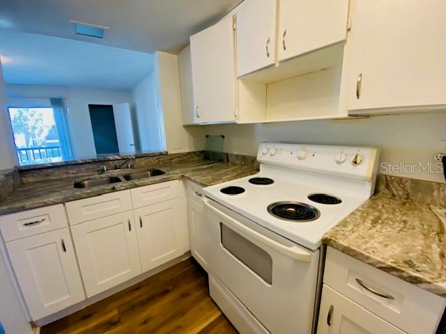 3840 N LAKE DR #125, TAMPA, FL, 33614