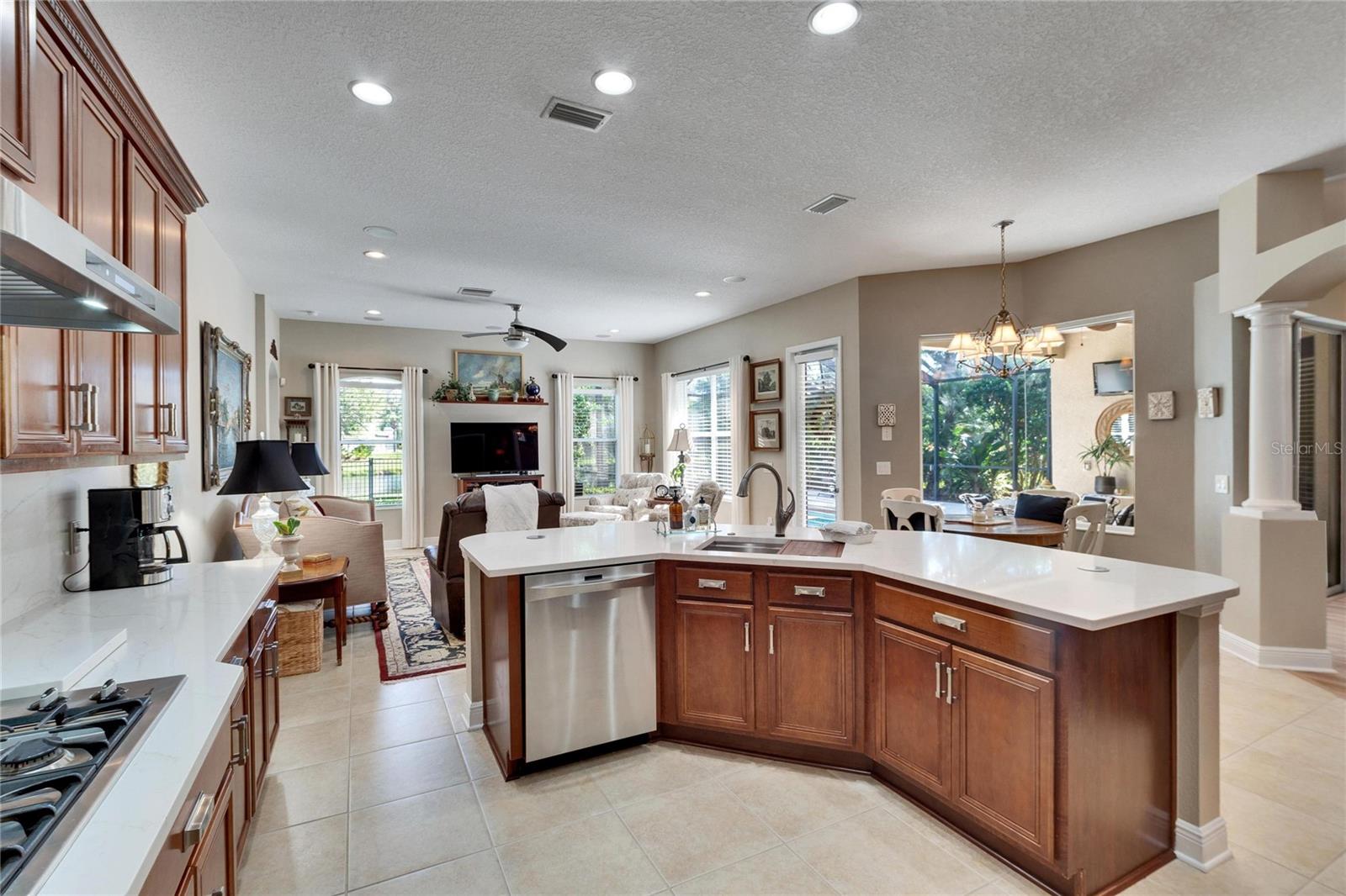 5006 TARI STREAM WAY, BRANDON, FL, 33511
