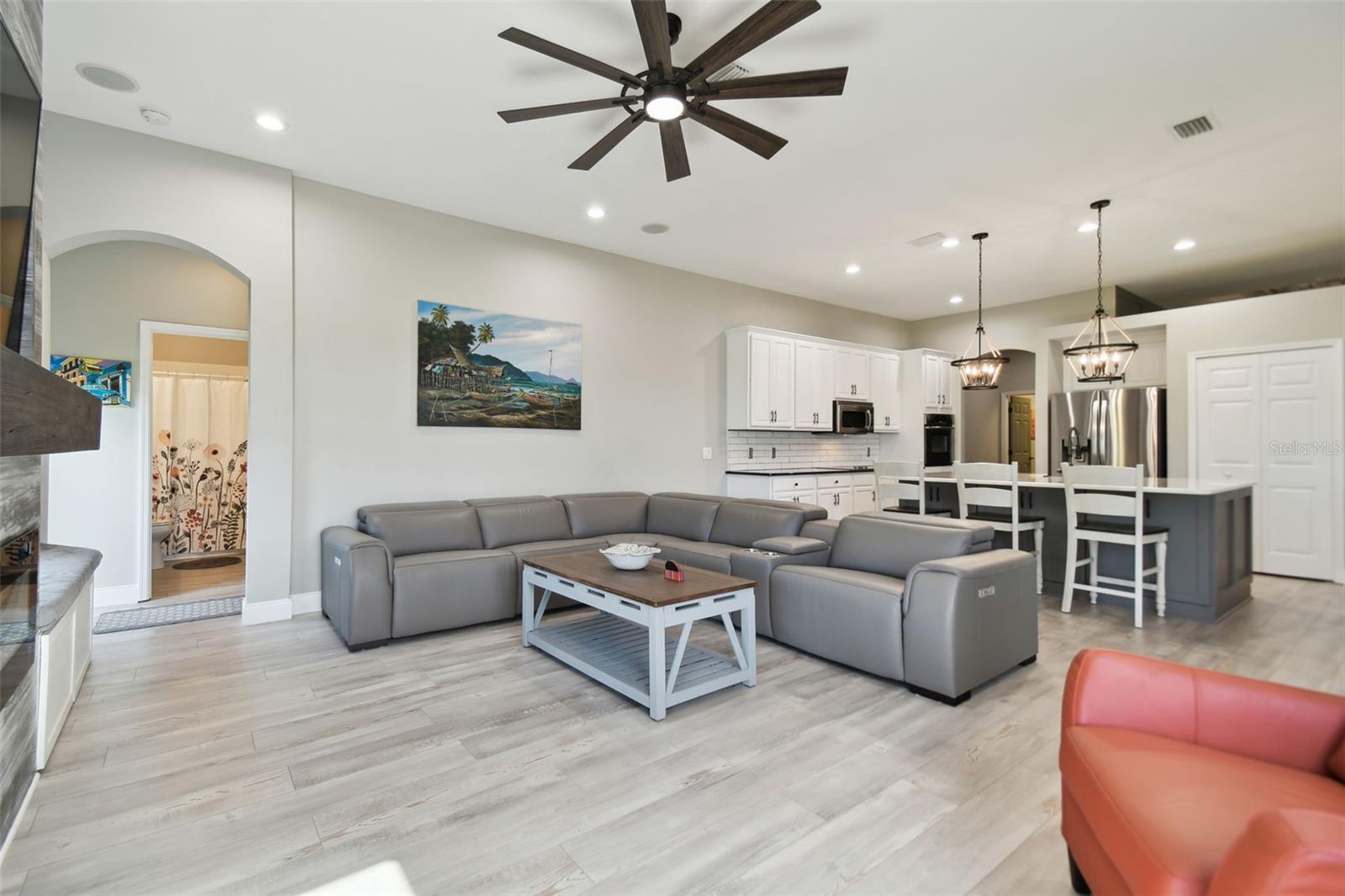 9202 EVERWOOD CT, TAMPA, FL, 33647