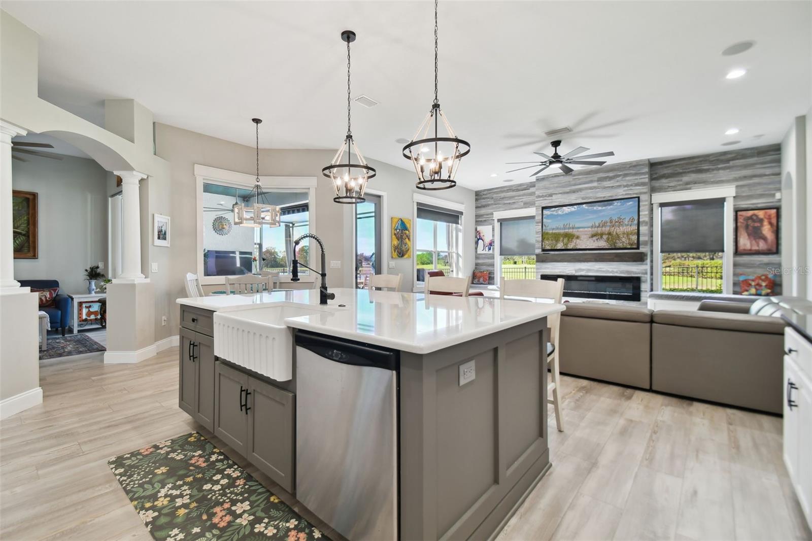 9202 EVERWOOD CT, TAMPA, FL, 33647