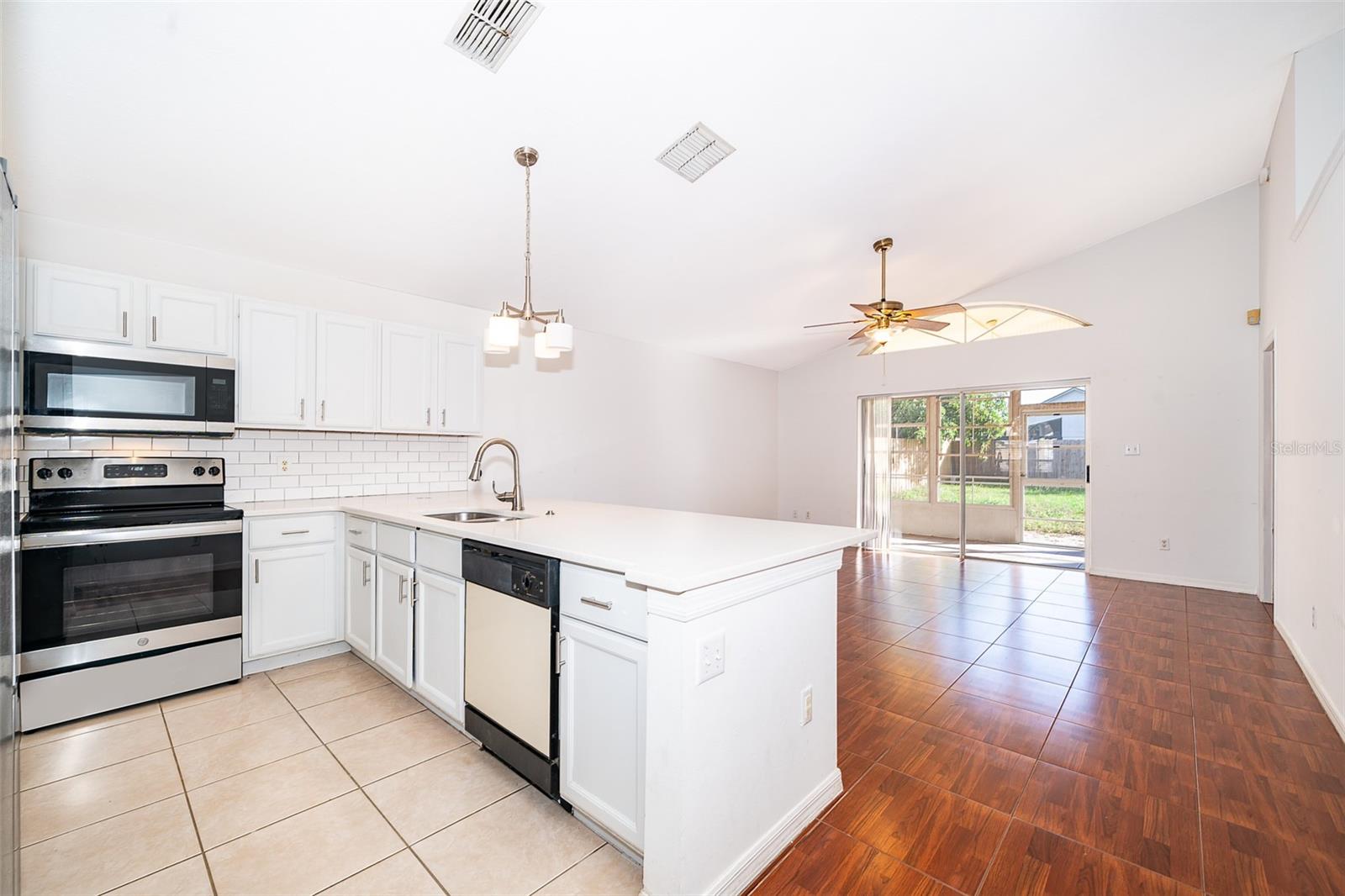 11825 CRANBOURNE DR, ORLANDO, FL, 32837