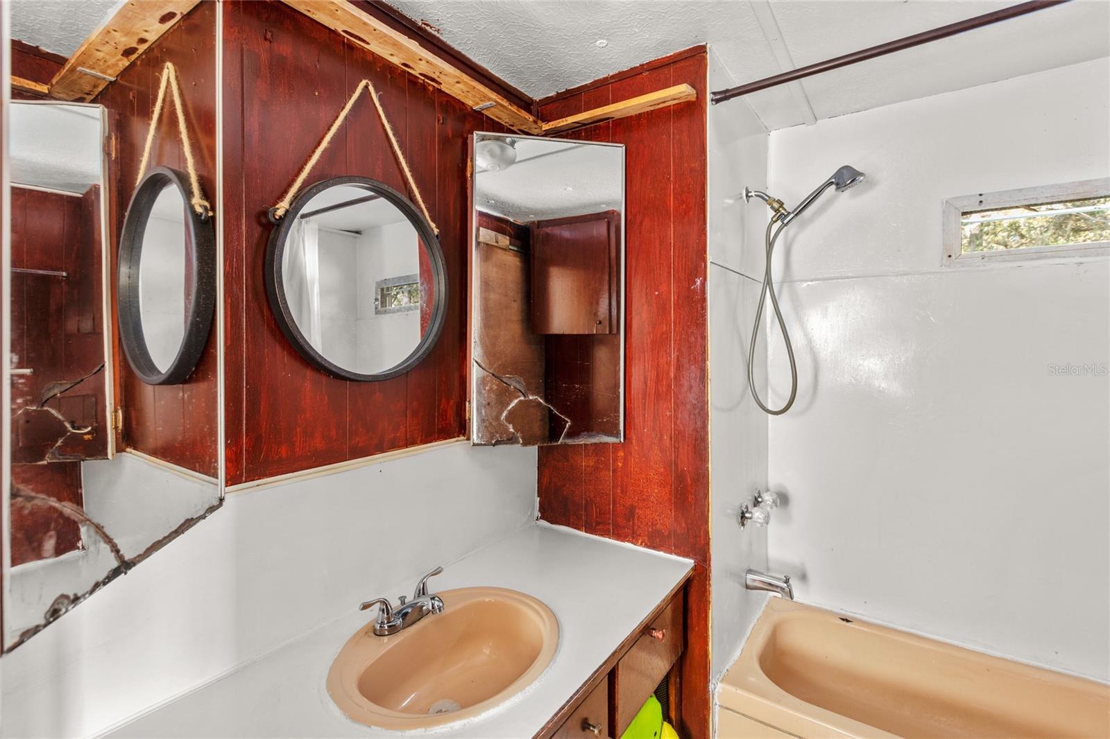 GC527148 Property Photo