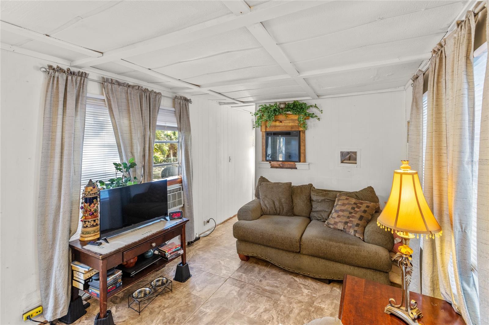 GC527148 Property Photo