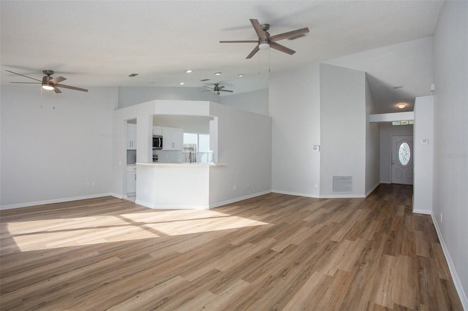 7511 SAVANNAH LN, TAMPA, FL, 33637