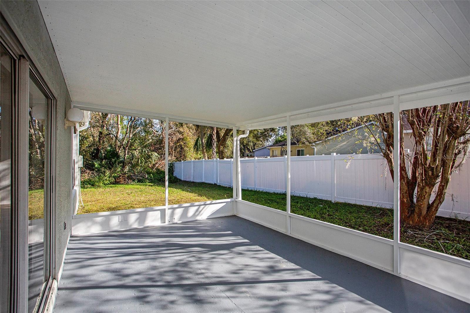 7511 SAVANNAH LN, TAMPA, FL, 33637