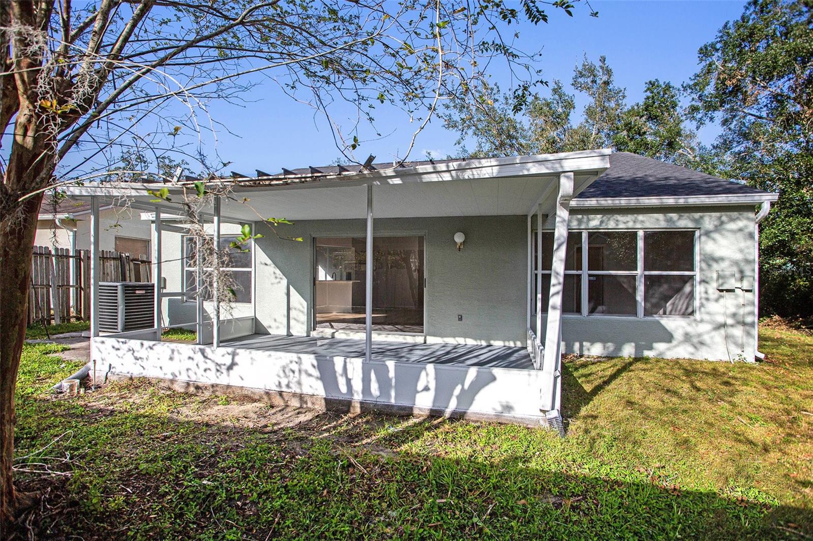 7511 SAVANNAH LN, TAMPA, FL, 33637