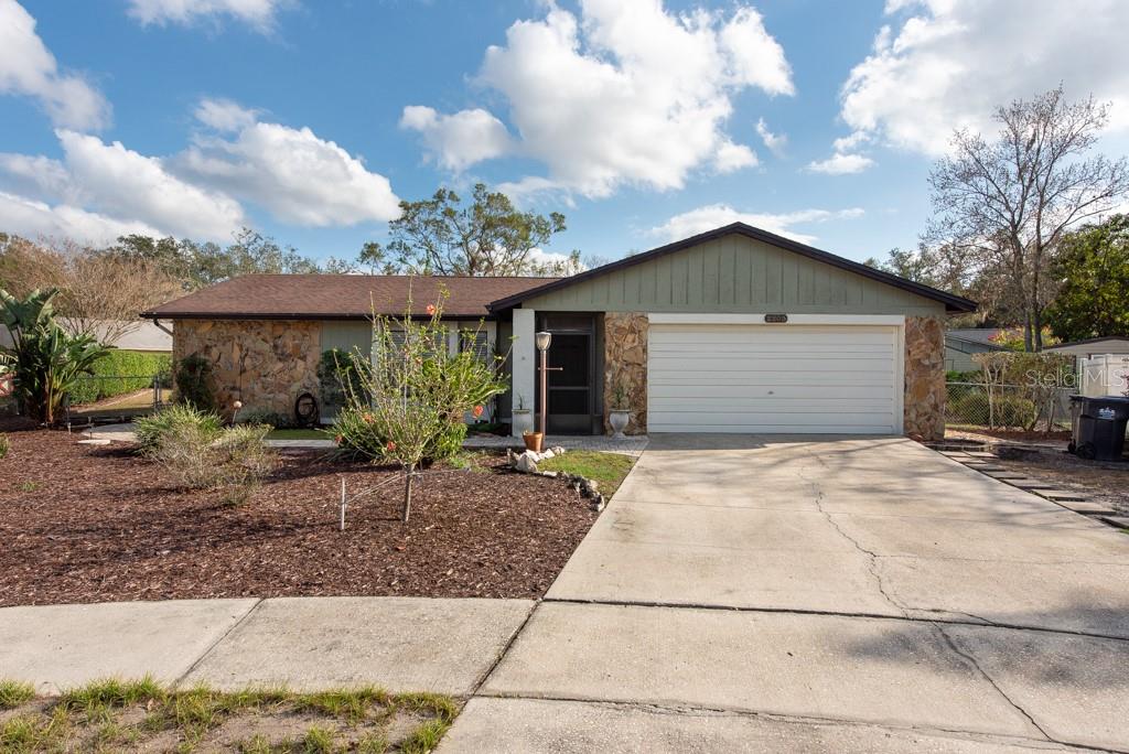 2203 TAIL FEATHER CT, LUTZ, FL, 33549