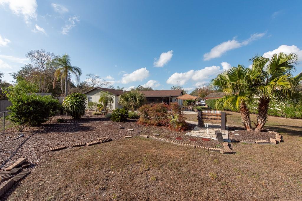 2203 TAIL FEATHER CT, LUTZ, FL, 33549