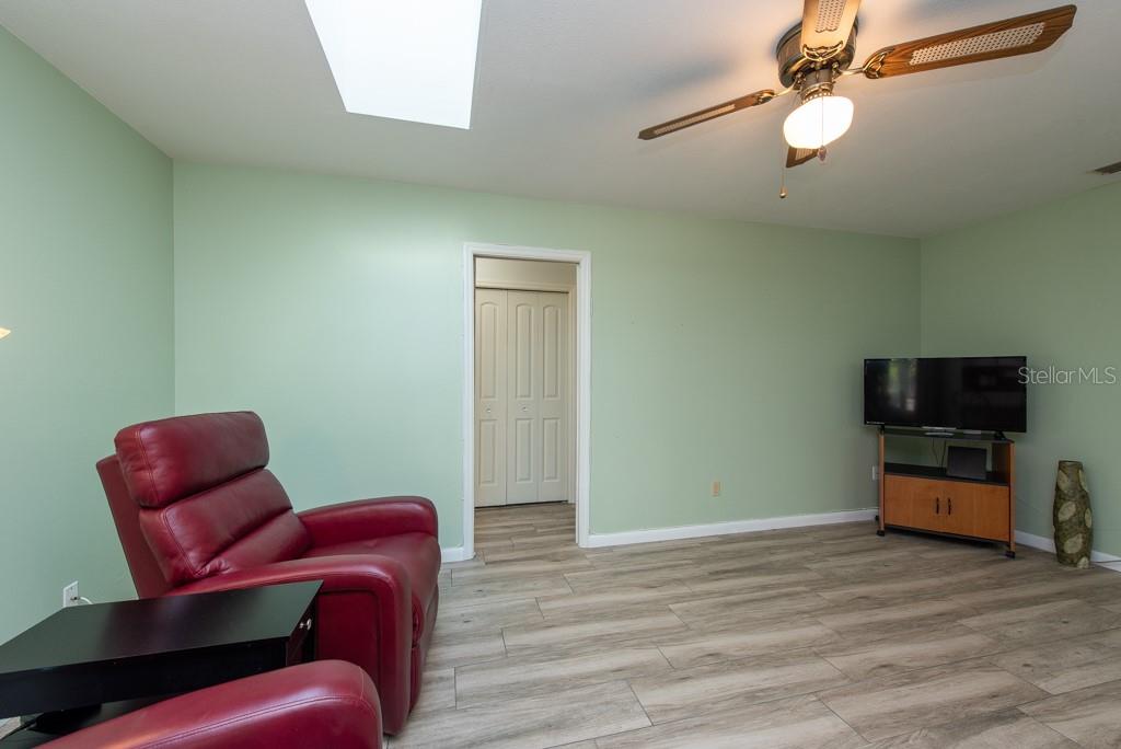 2203 TAIL FEATHER CT, LUTZ, FL, 33549