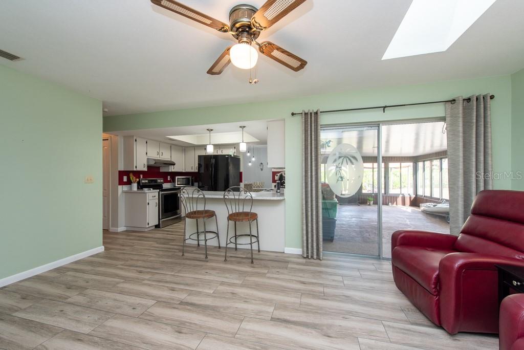 2203 TAIL FEATHER CT, LUTZ, FL, 33549