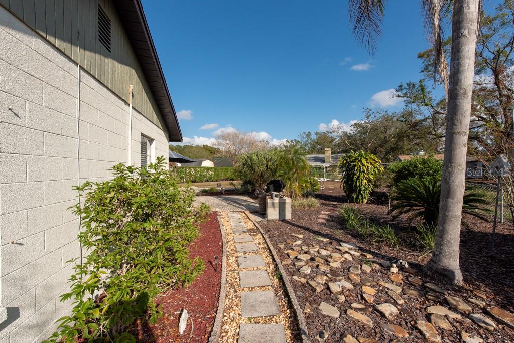 2203 TAIL FEATHER CT, LUTZ, FL, 33549
