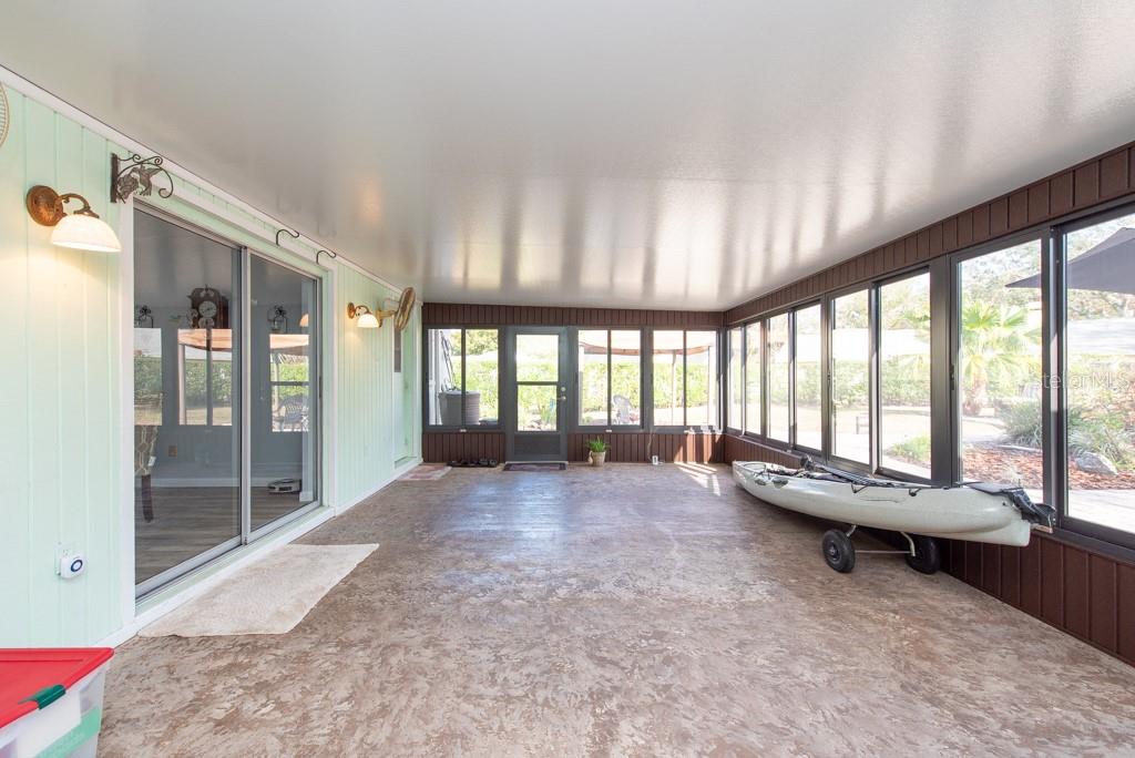 2203 TAIL FEATHER CT, LUTZ, FL, 33549