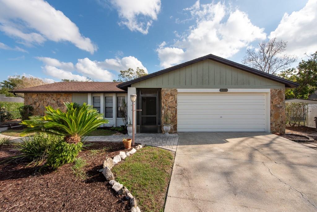 2203 TAIL FEATHER CT, LUTZ, FL, 33549
