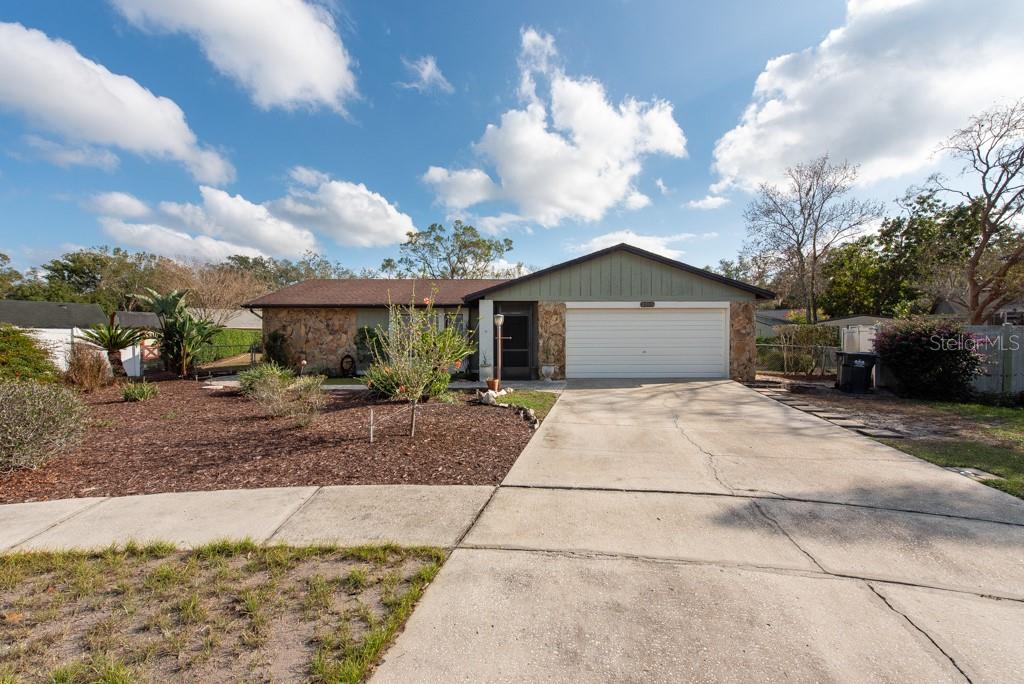 2203 TAIL FEATHER CT, LUTZ, FL, 33549