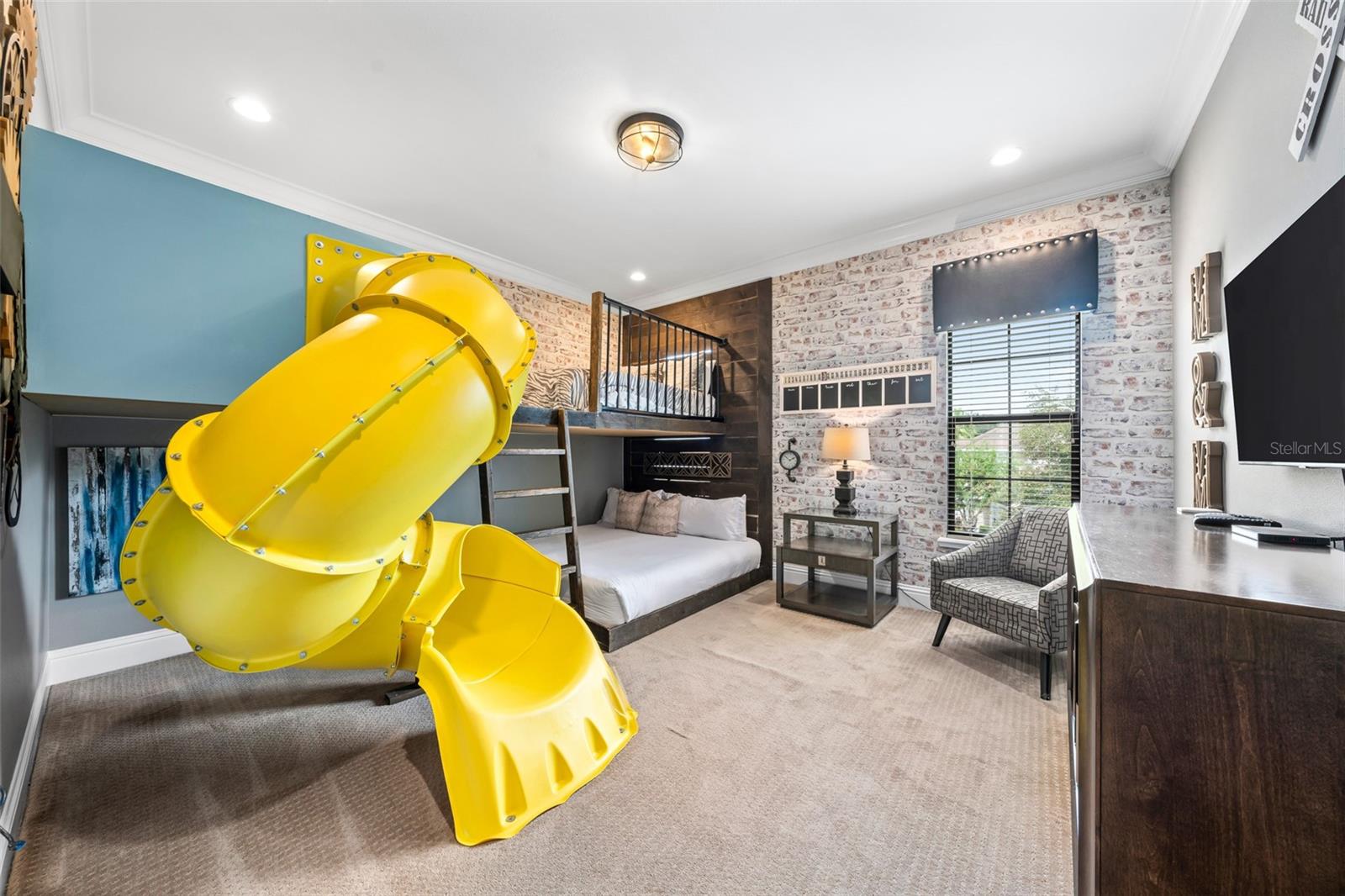 O6268340 Property Photo