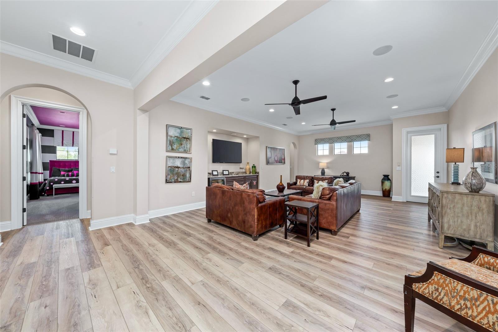 O6268340 Property Photo