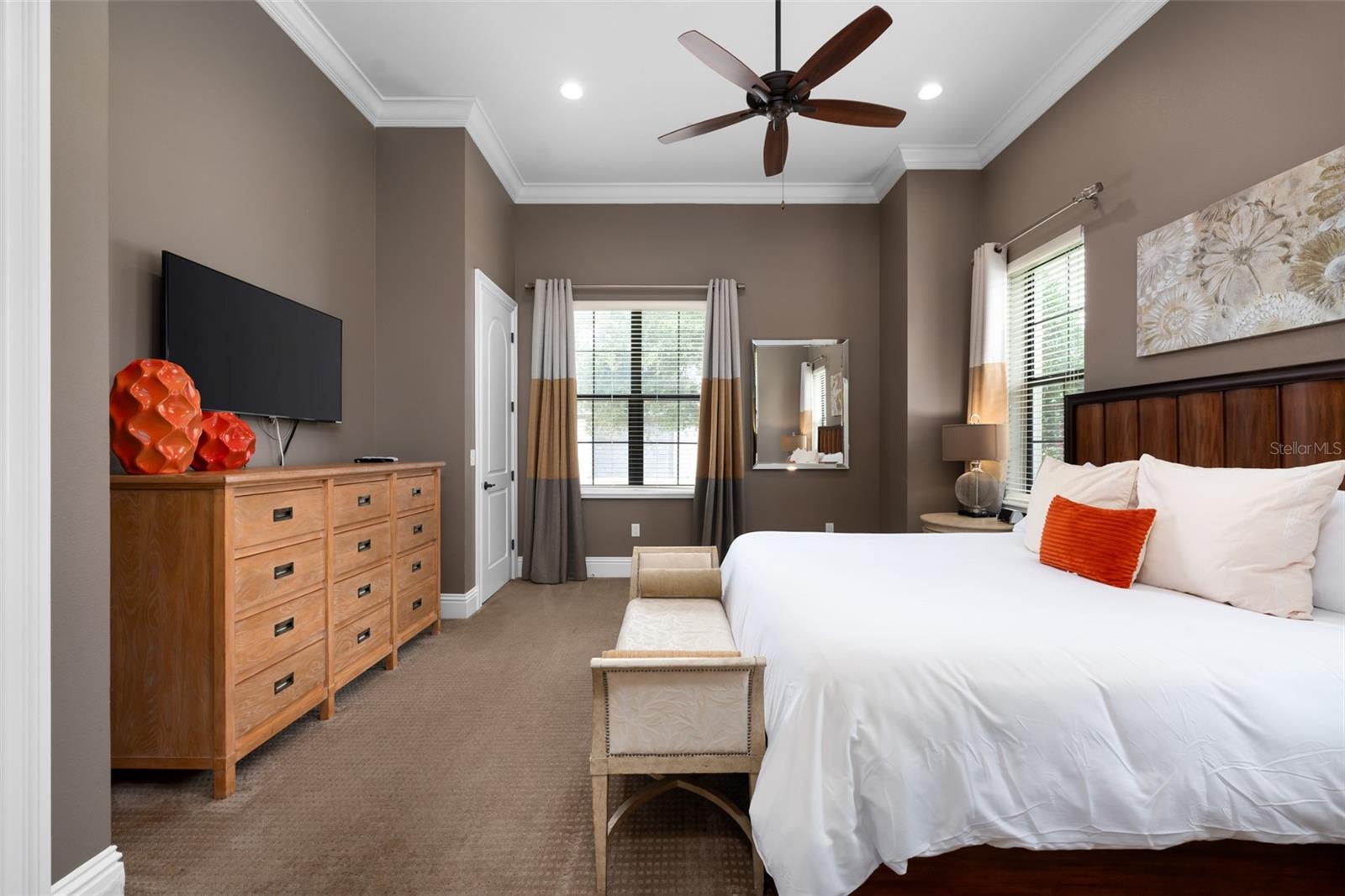 O6268340 Property Photo