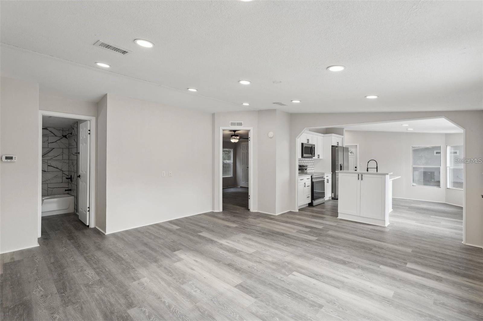 8114 OSBORNE LN, LAKELAND, FL, 33809