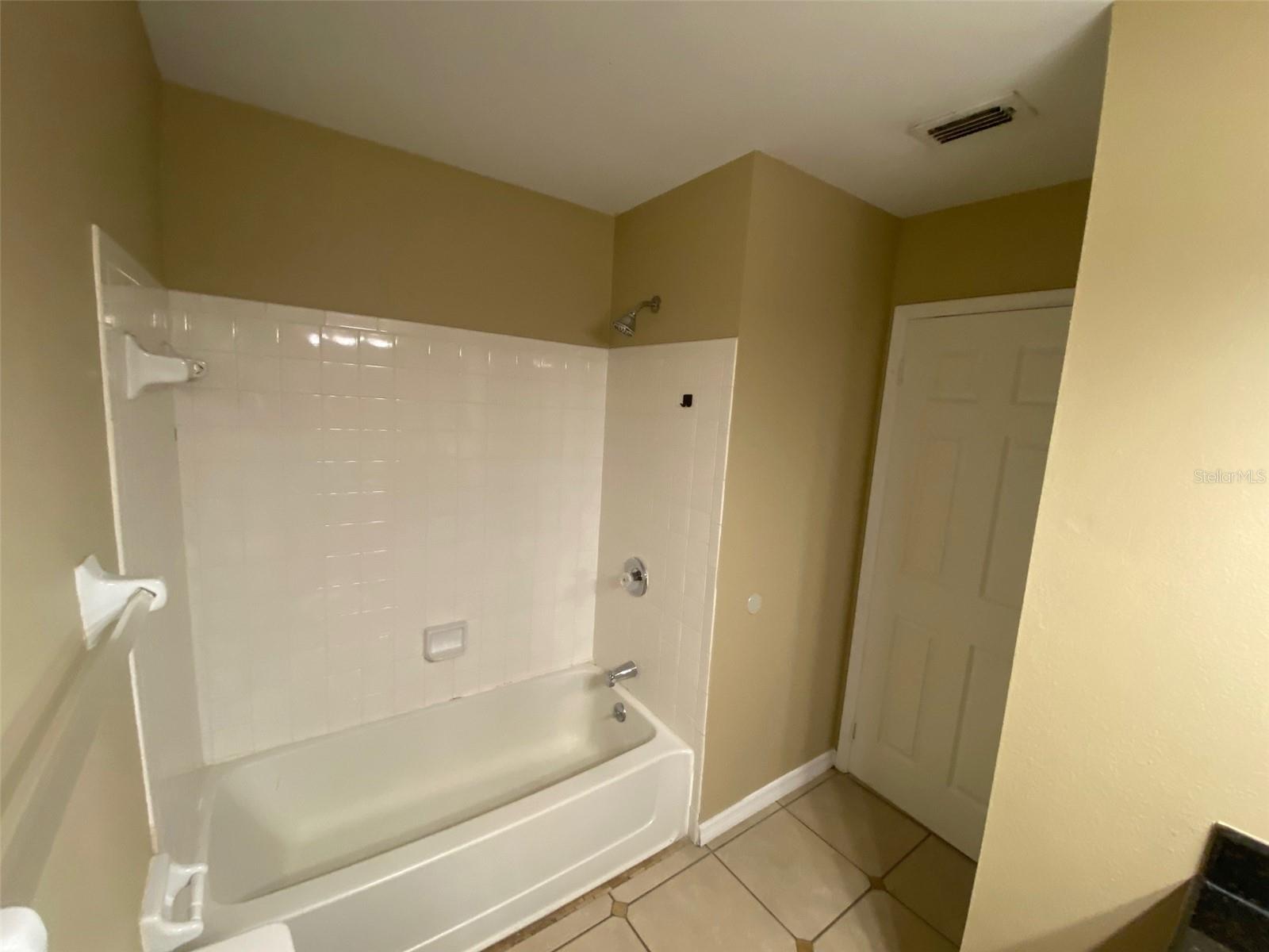 652 KENWICK CIR #202, CASSELBERRY, FL, 32707