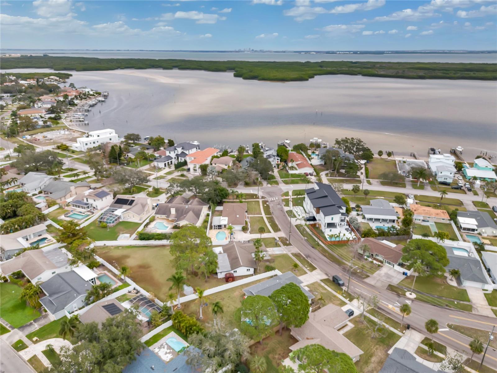 6070 DENVER ST NE, ST PETERSBURG, FL, 33703