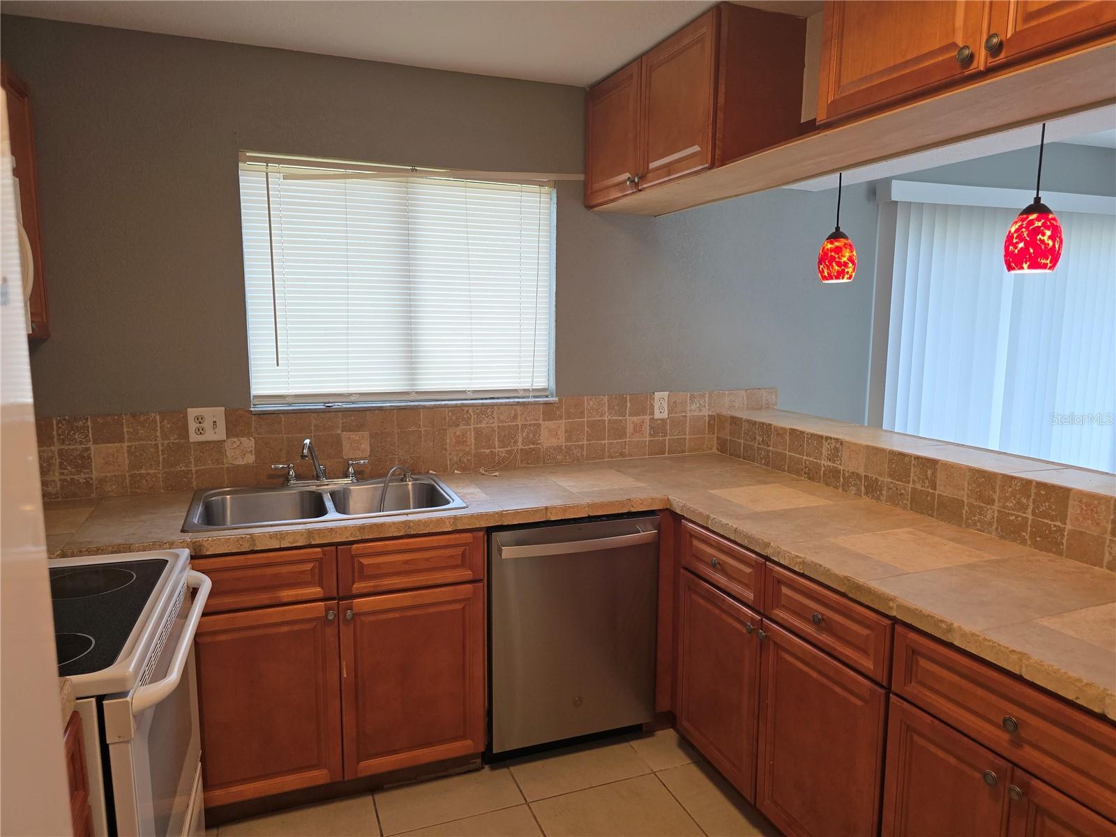 1836 N CRYSTAL LAKE DR, LAKELAND, FL, 33801