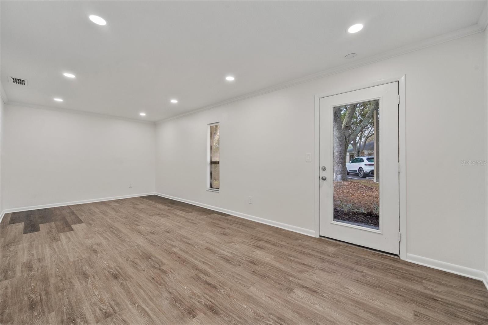 150 WHITAKER RD #A, LUTZ, FL, 33549