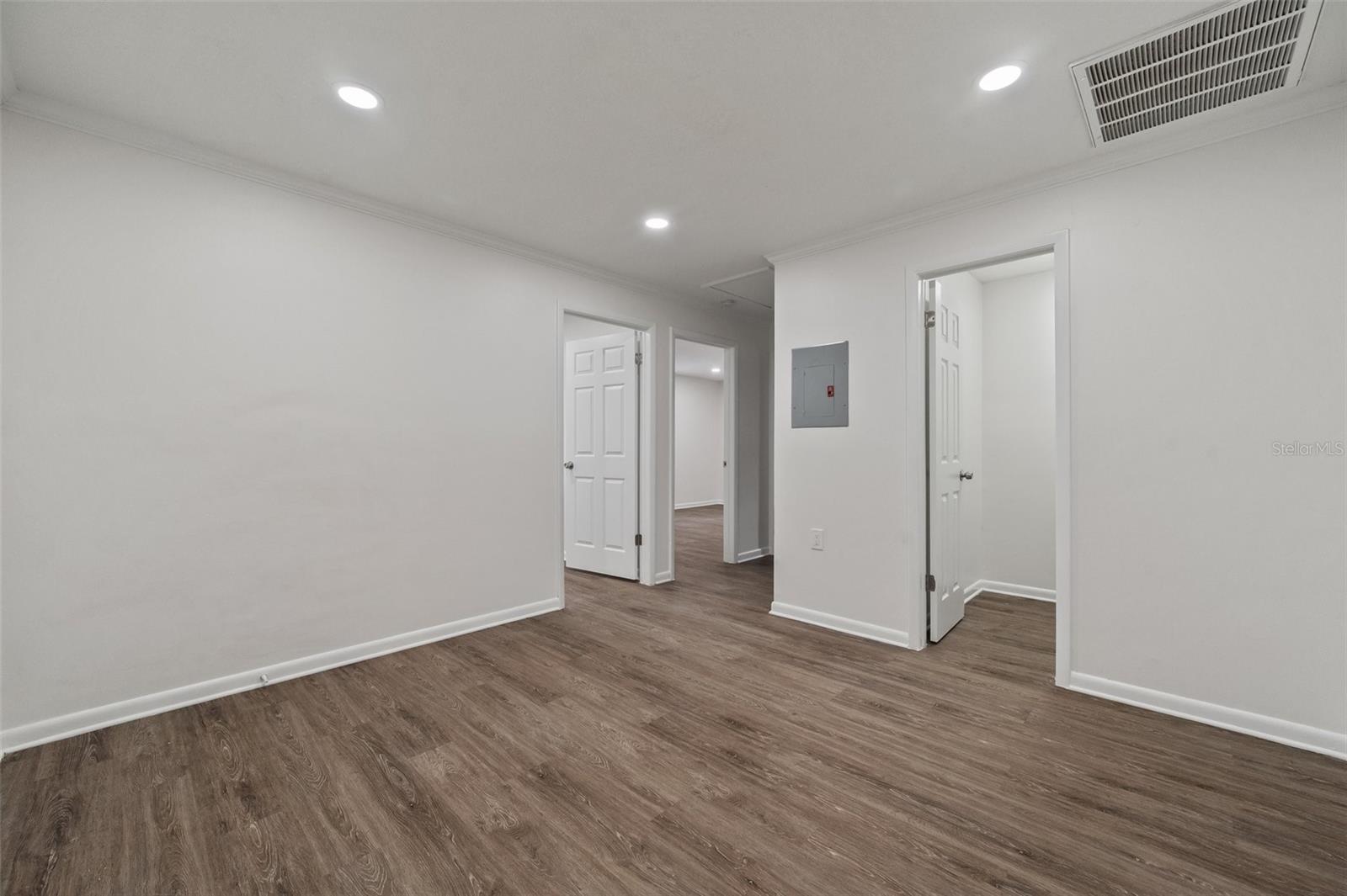 150 WHITAKER RD #A, LUTZ, FL, 33549