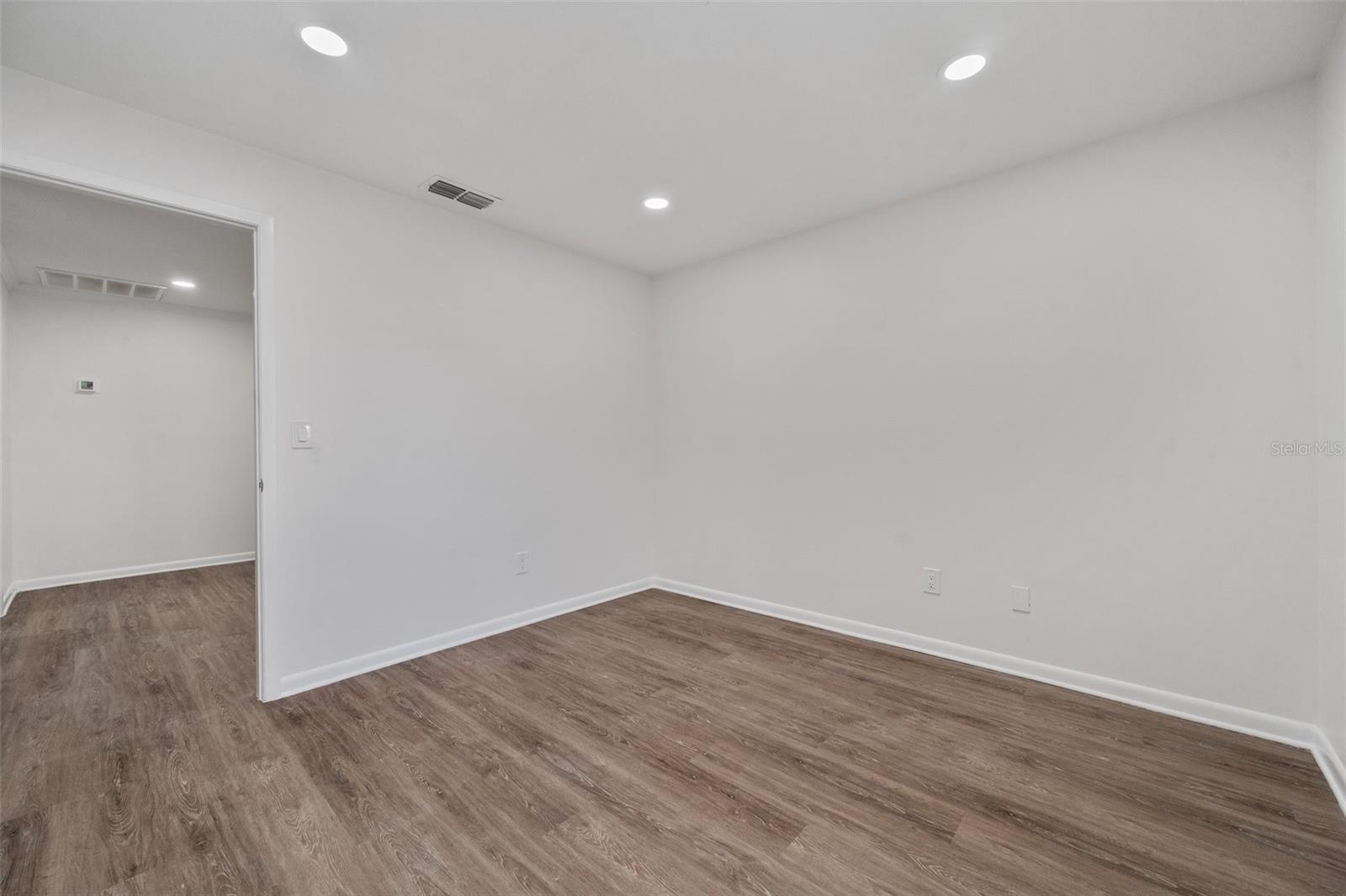 150 WHITAKER RD #A, LUTZ, FL, 33549