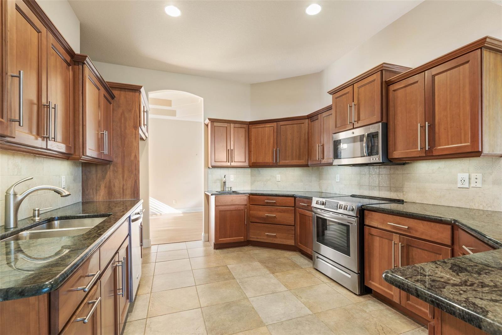 175 S RIVERWALK DR, PALM COAST, FL, 32137