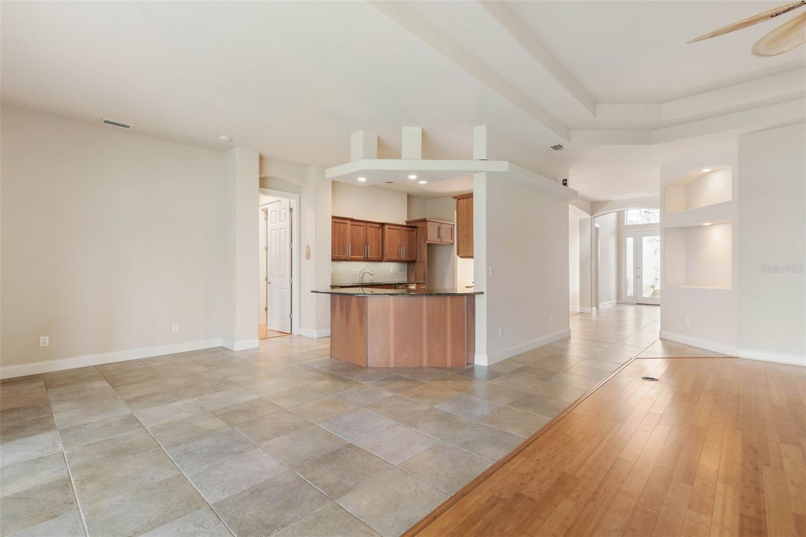 175 S RIVERWALK DR, PALM COAST, FL, 32137