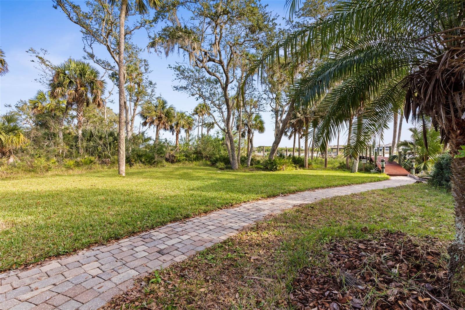 175 S RIVERWALK DR, PALM COAST, FL, 32137