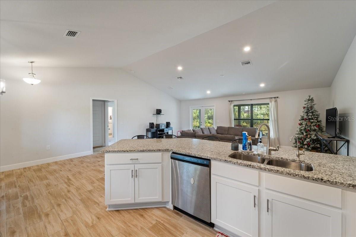 908 MACY ST E, LEHIGH ACRES, FL, 33974