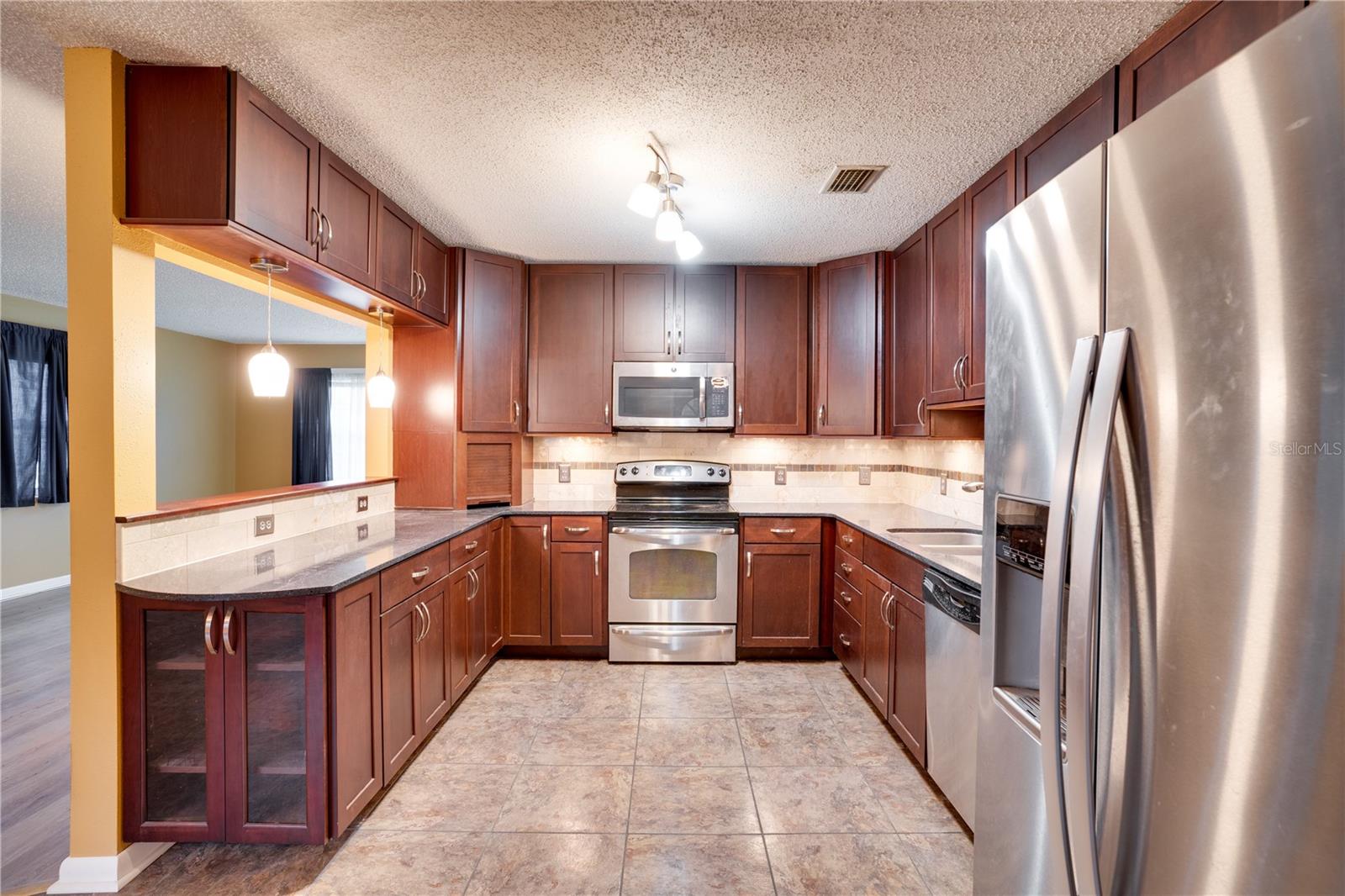 1901 N HIGHLAND AVE, CLEARWATER, FL, 33755