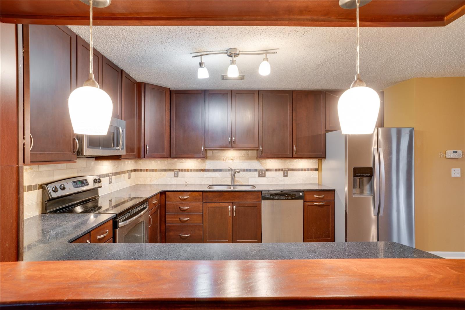 1901 N HIGHLAND AVE, CLEARWATER, FL, 33755