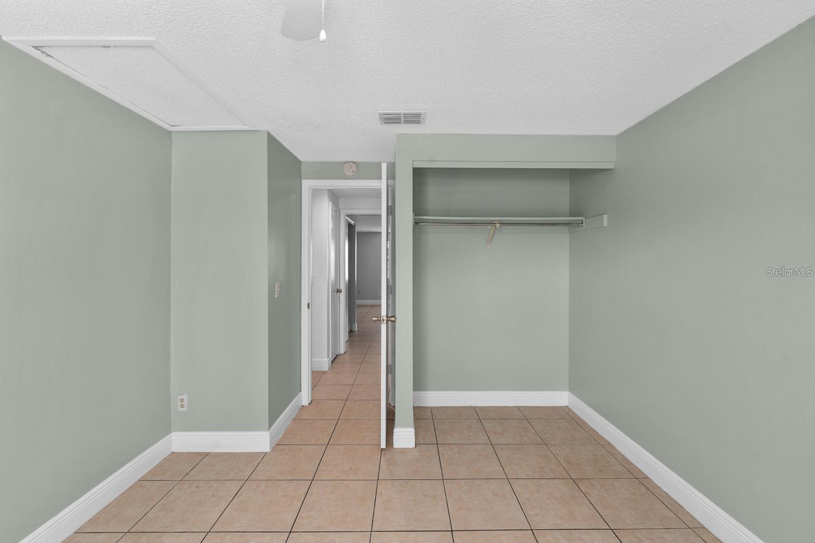 10217 TURTLE HILL CT, TAMPA, FL, 33615